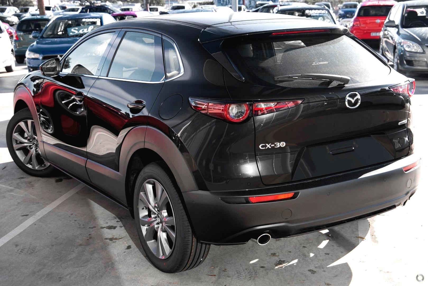 Mazda Cx-30 image 3