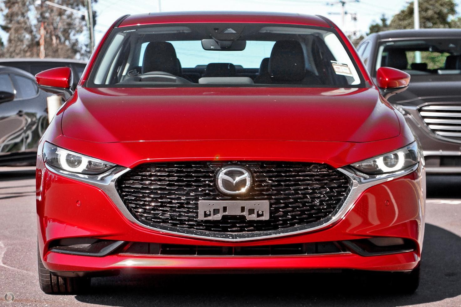 Mazda 3 image 2