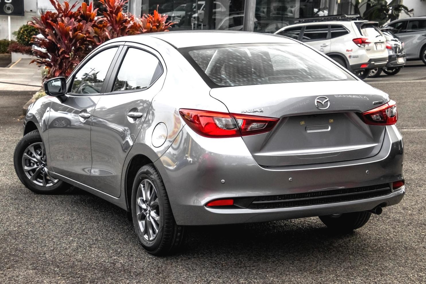 Mazda 2 image 4