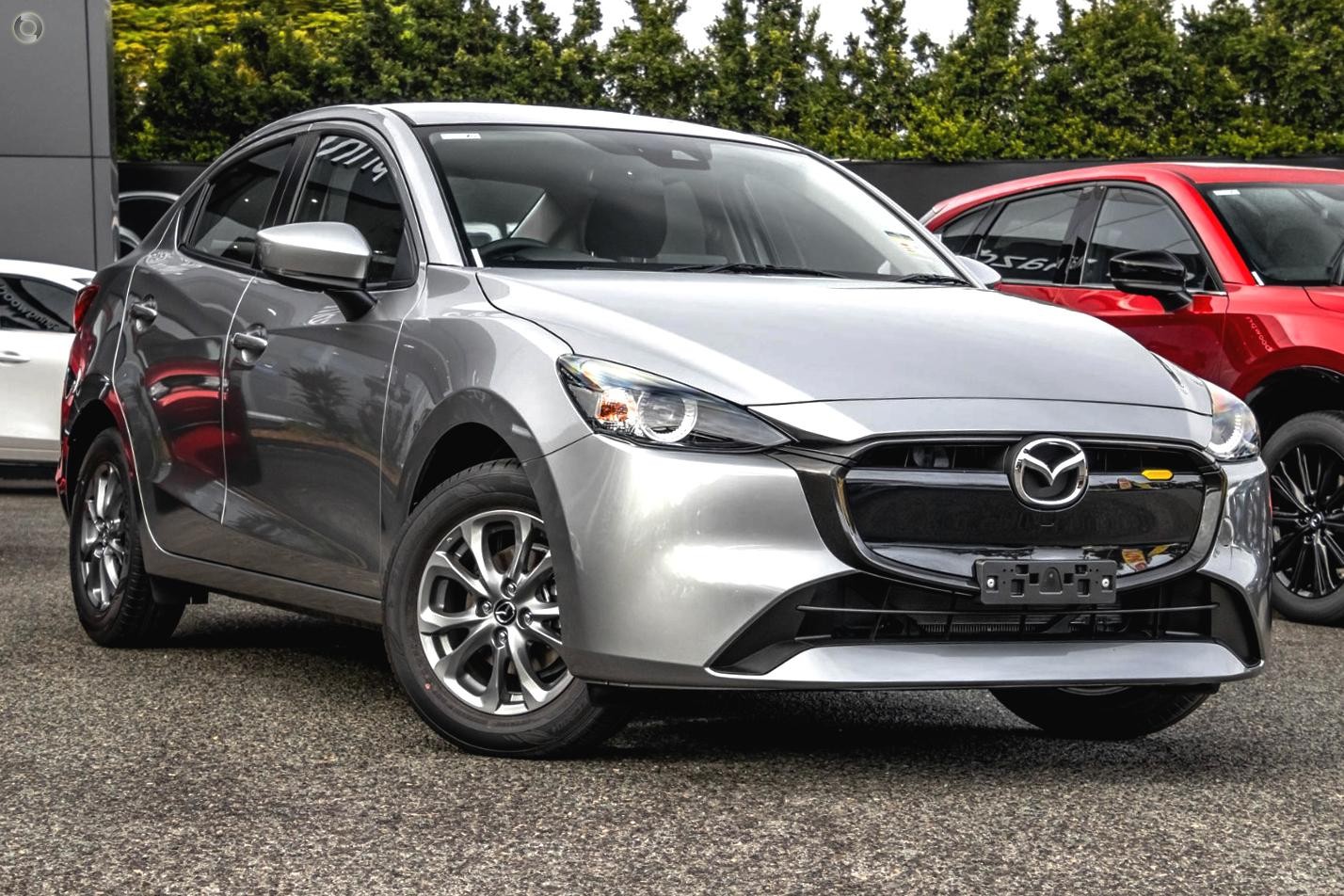 Mazda 2 image 1