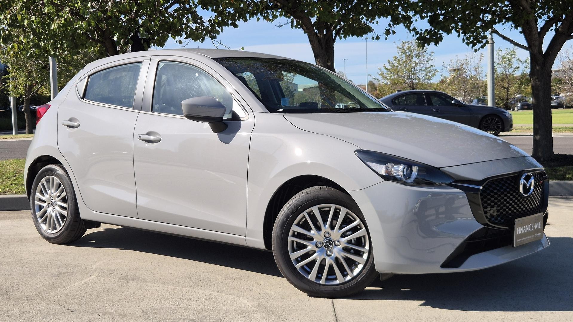 Mazda 2 image 1