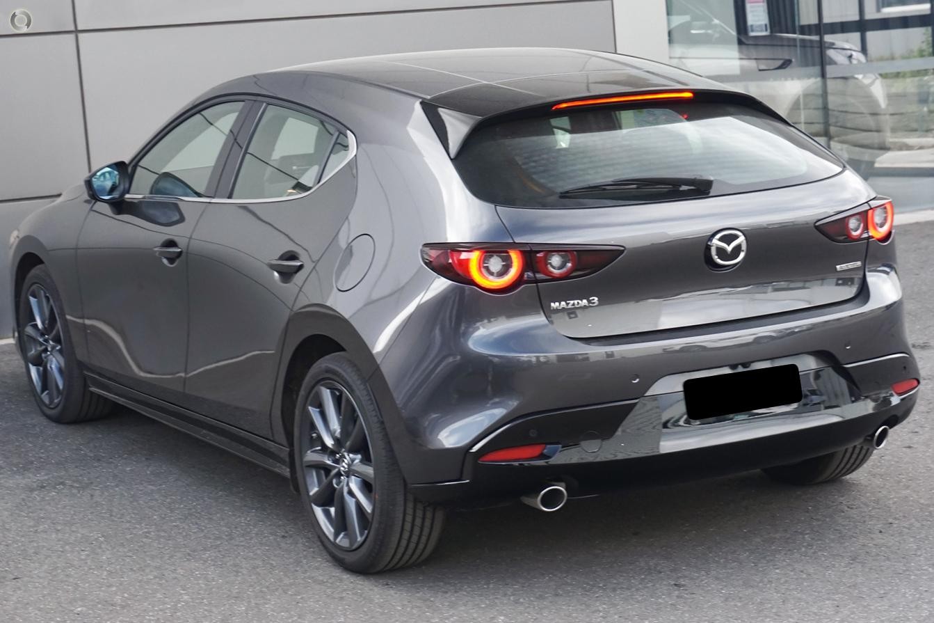 Mazda 3 image 4