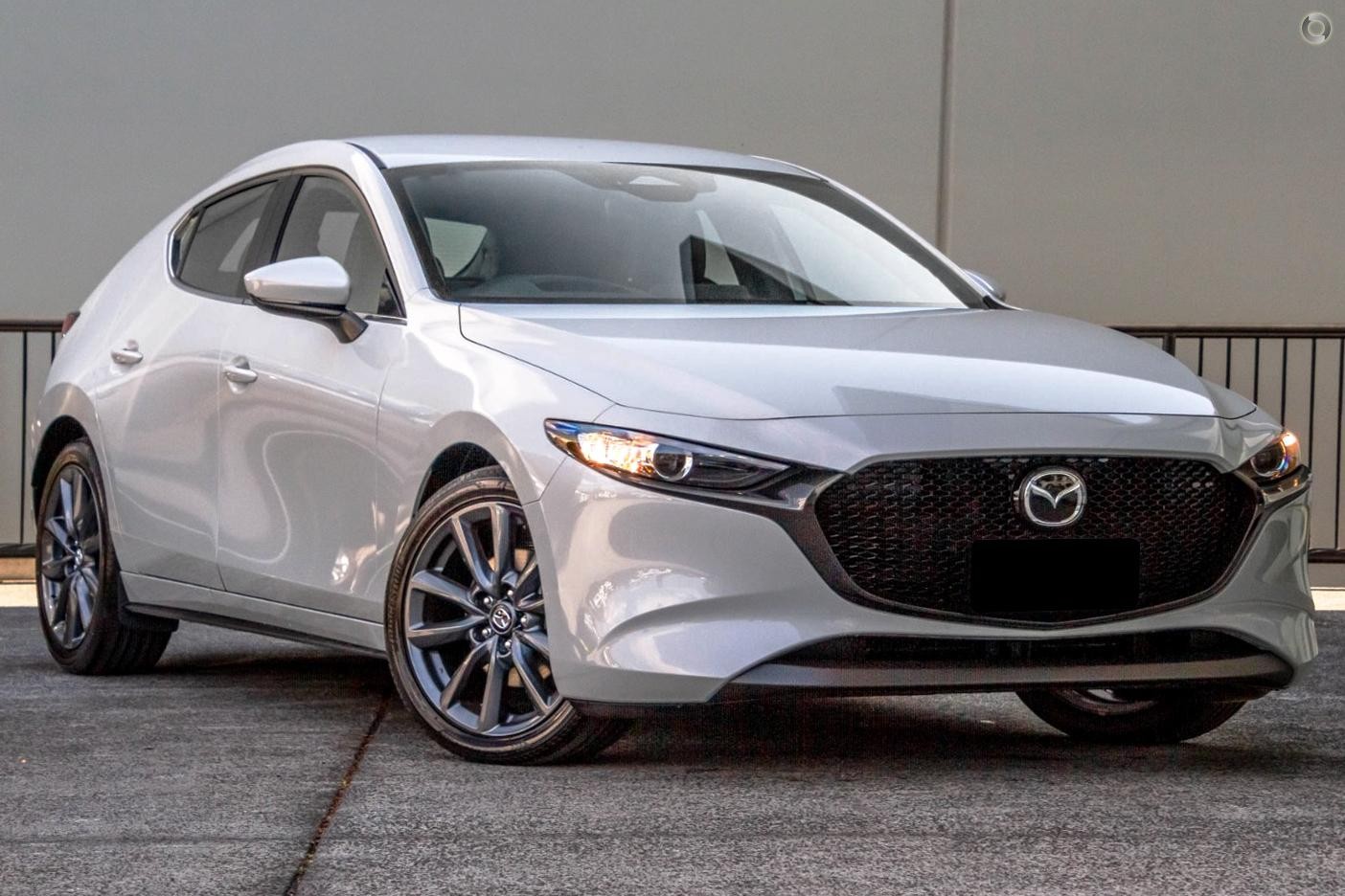 Mazda 3 image 1