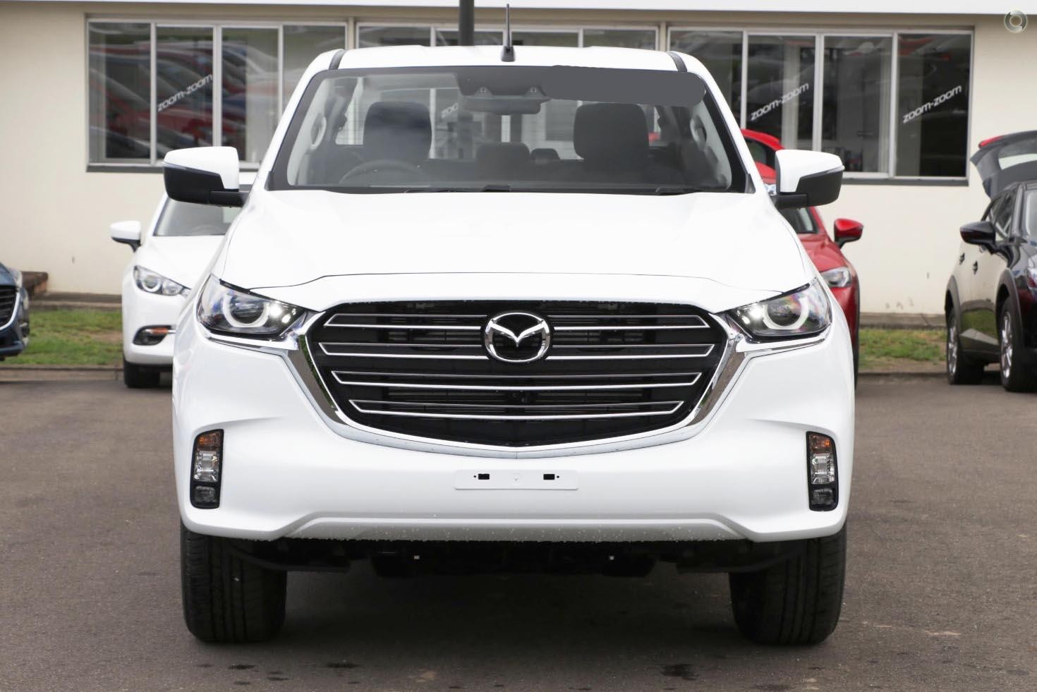 Mazda Bt-50 image 2