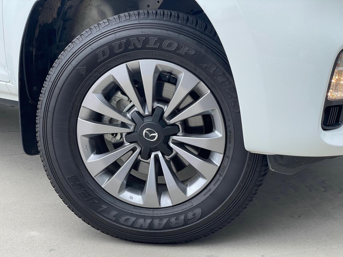 Mazda Bt-50 image 4