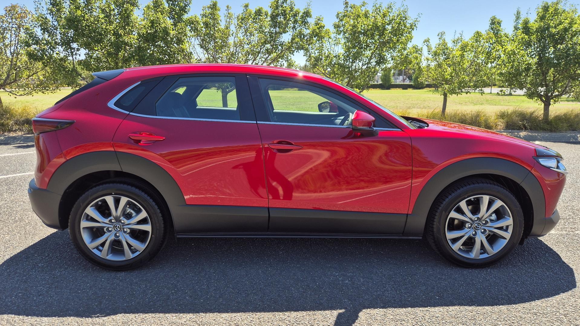 Mazda Cx-30 image 3