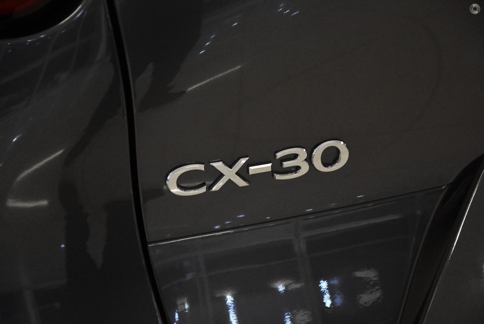 Mazda Cx-30 image 4