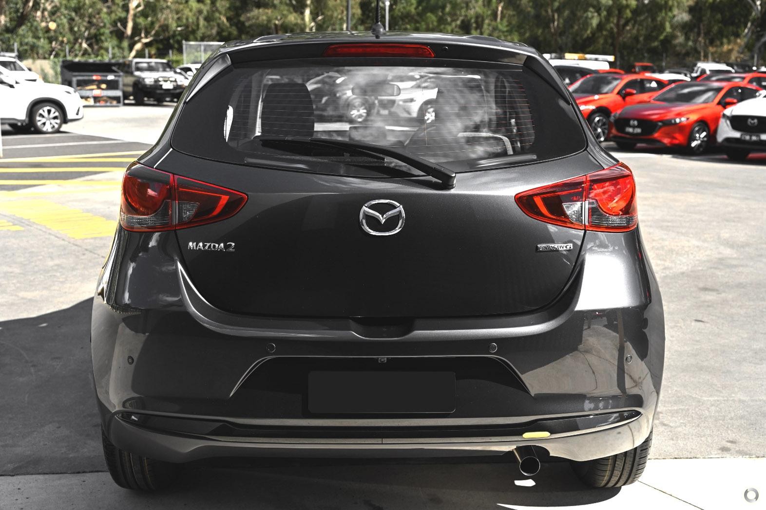 Mazda 2 image 3