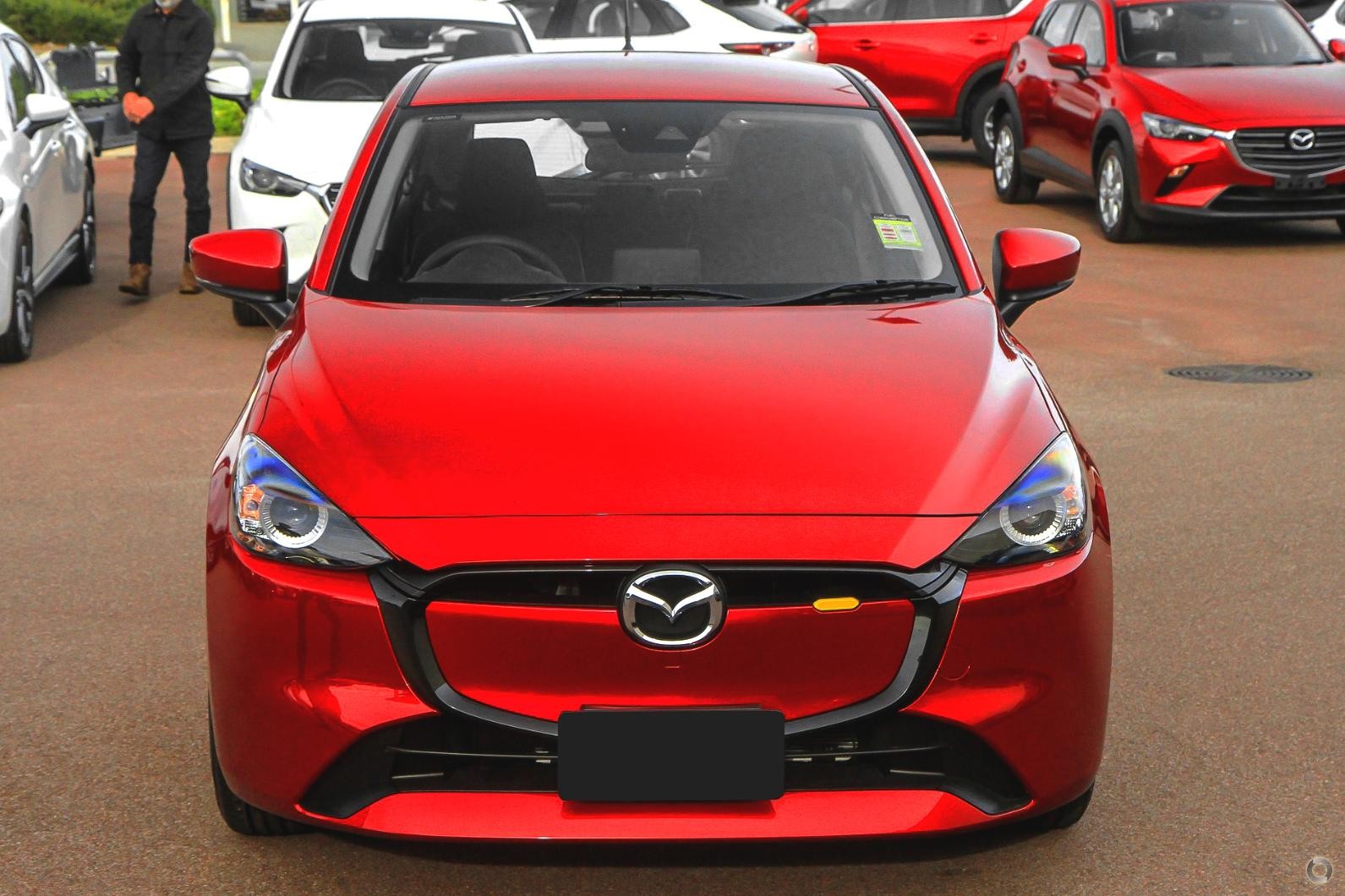 Mazda 2 image 2