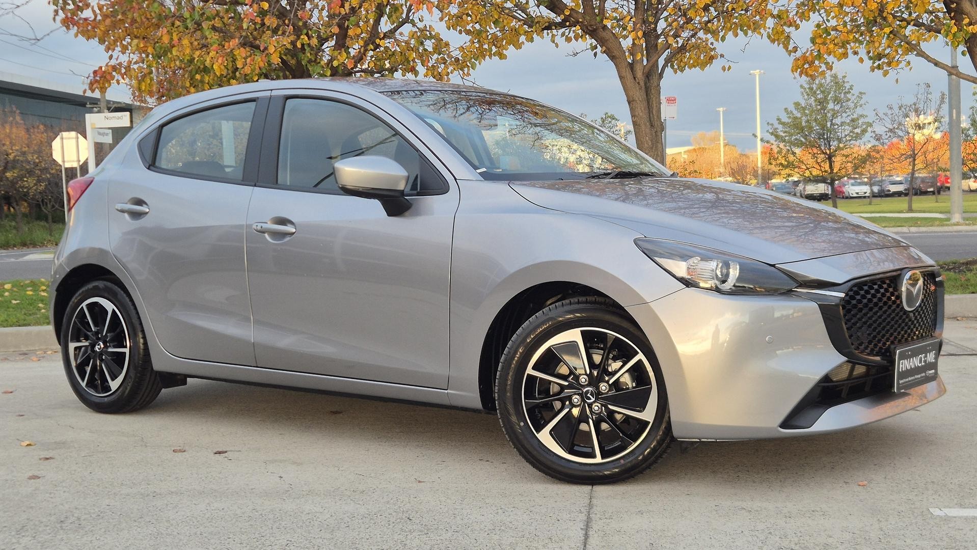 Mazda 2 image 1