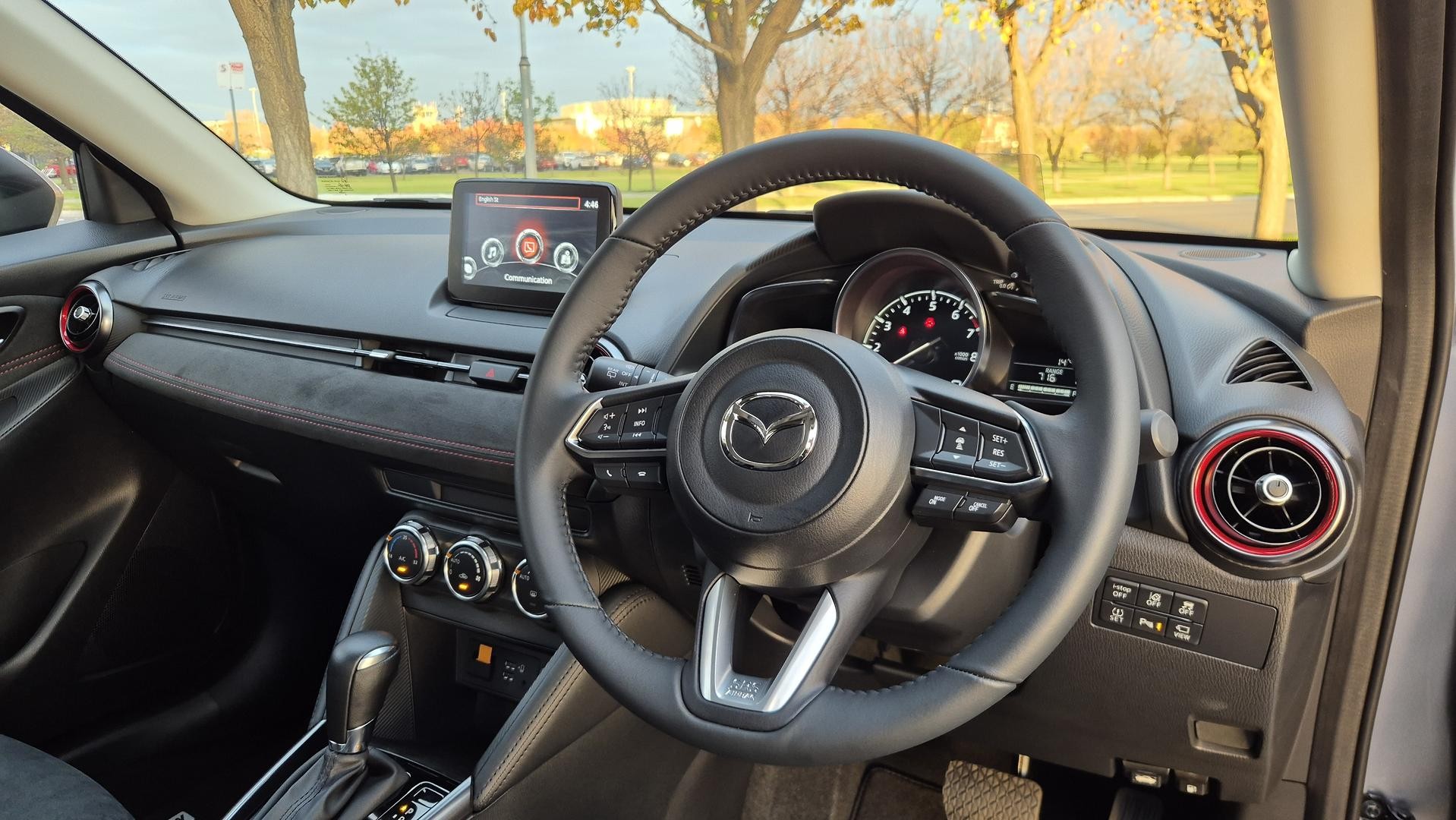 Mazda 2 image 2