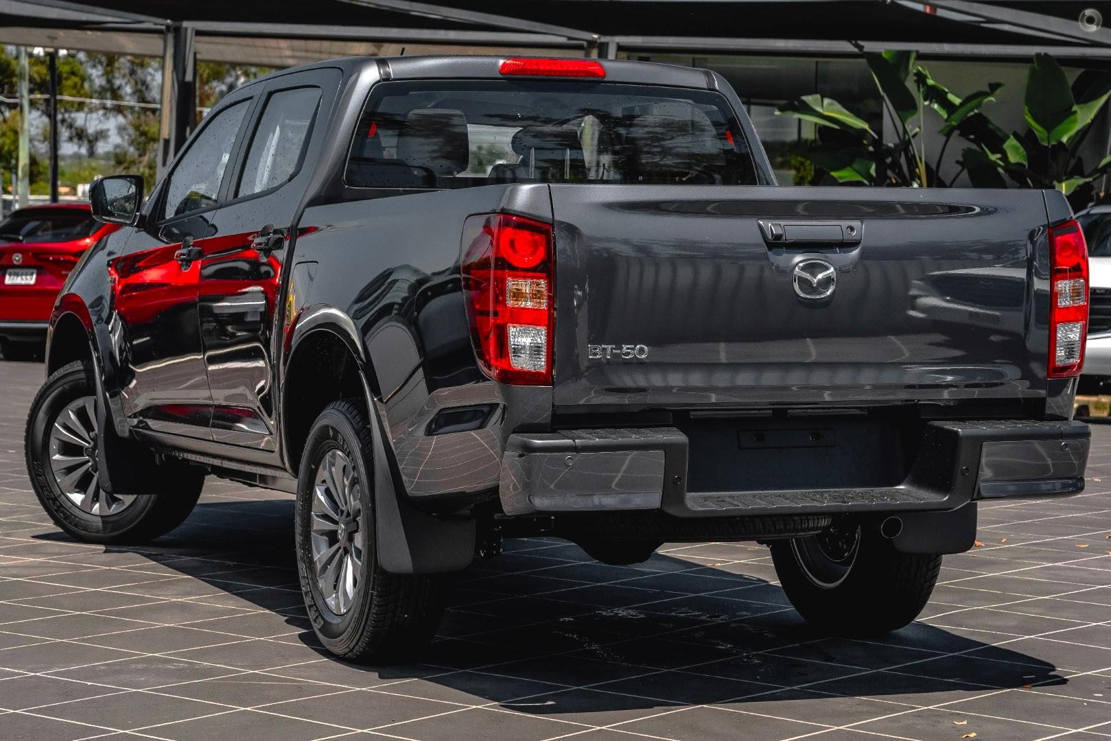 Mazda Bt-50 image 4