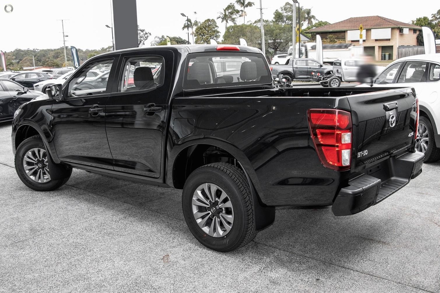 Mazda Bt-50 image 4