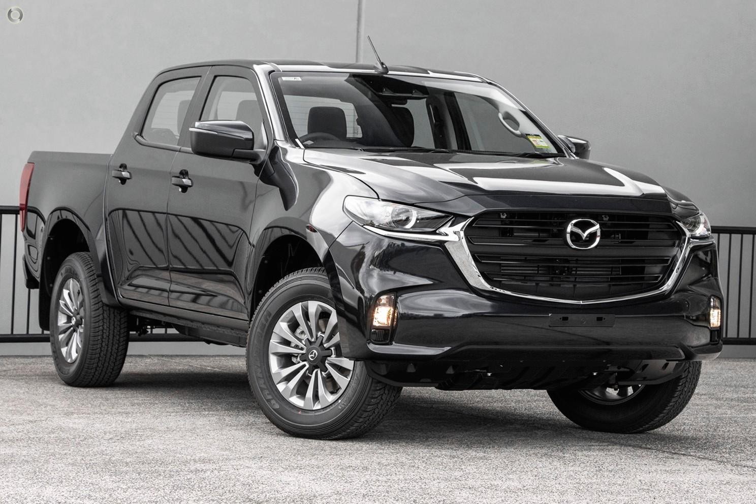 Mazda Bt-50 image 1