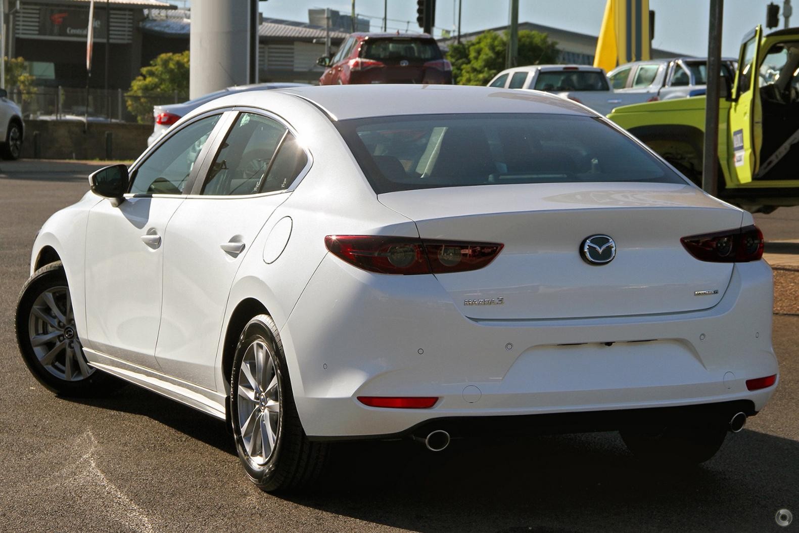 Mazda 3 image 4