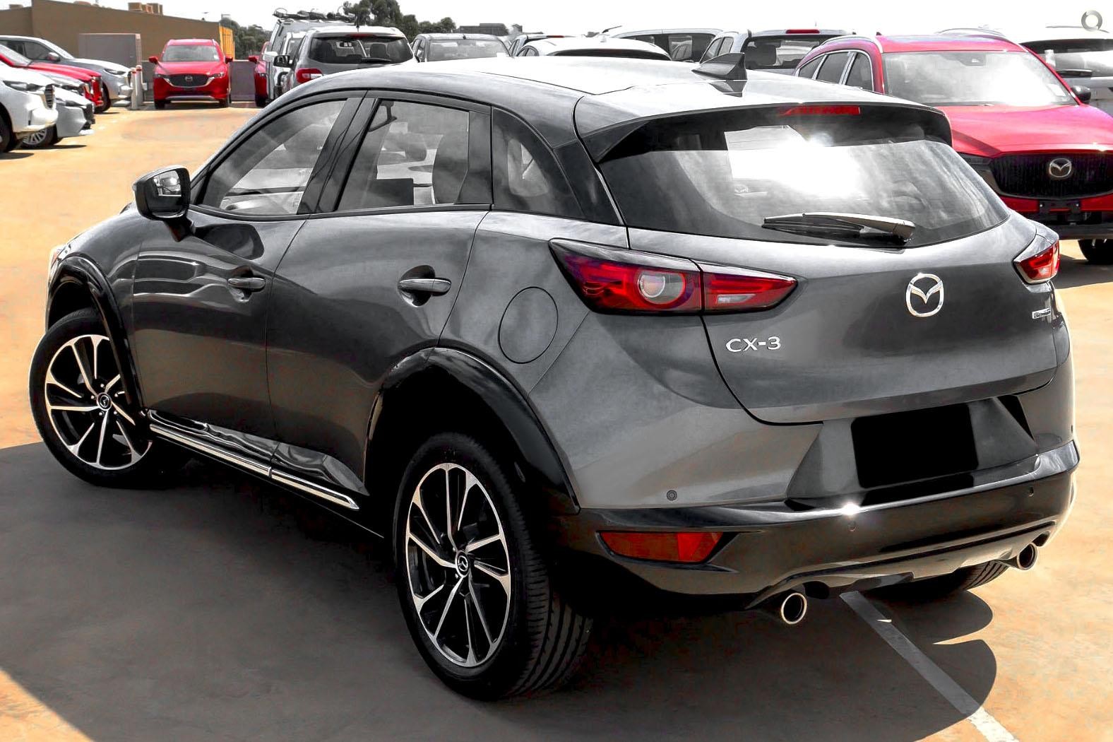 Mazda Cx-3 image 4