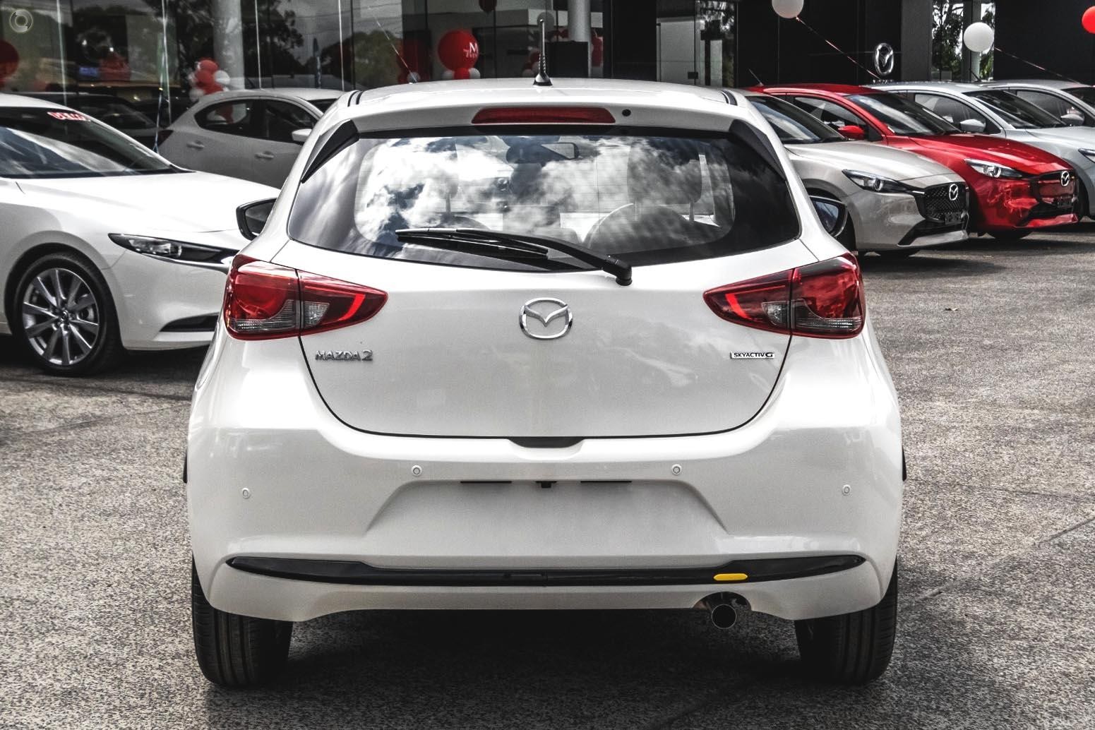 Mazda 2 image 3