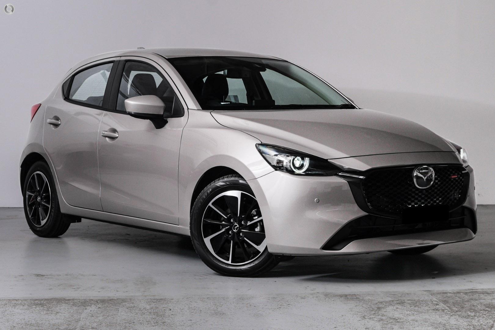 Mazda 2 image 1