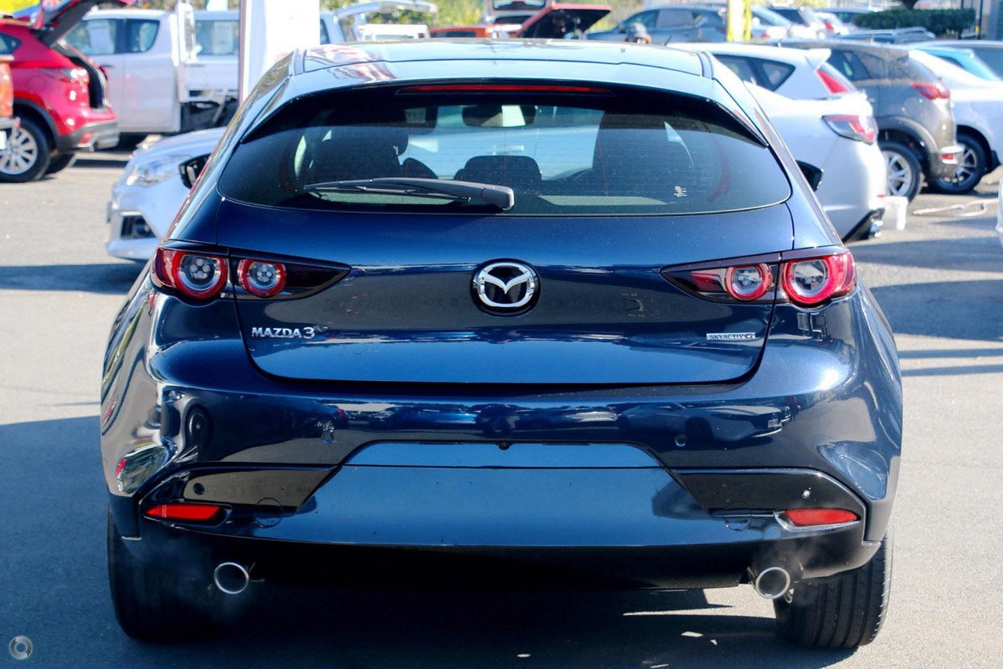 Mazda 3 image 3