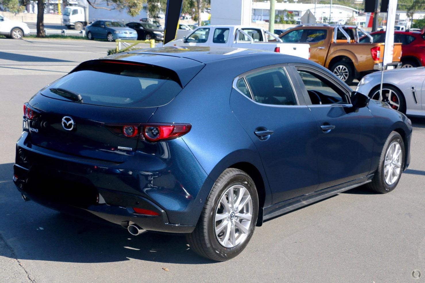 Mazda 3 image 4