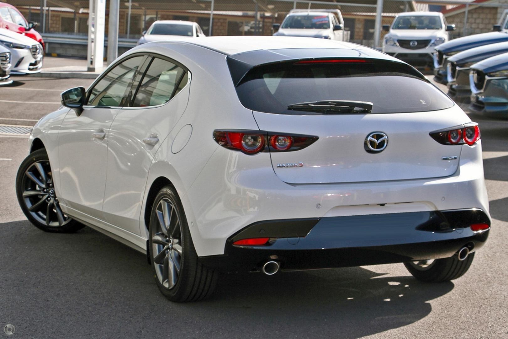 Mazda 3 image 4