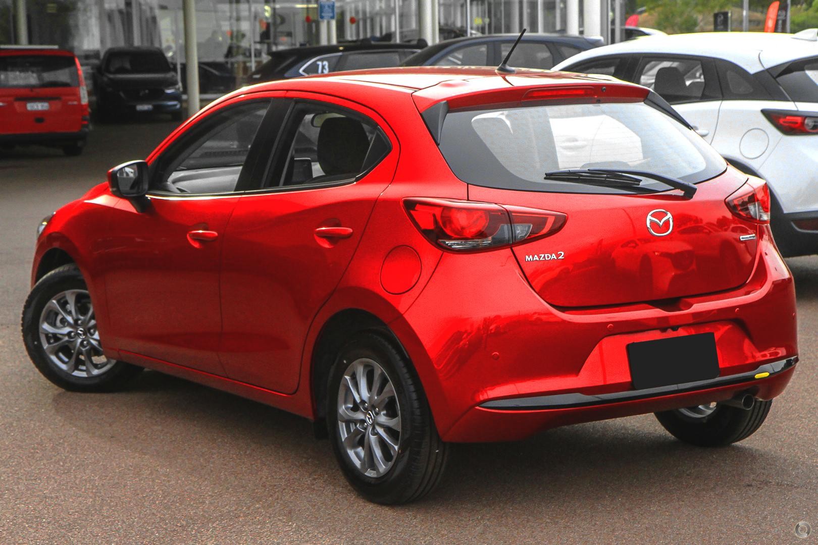 Mazda 2 image 4