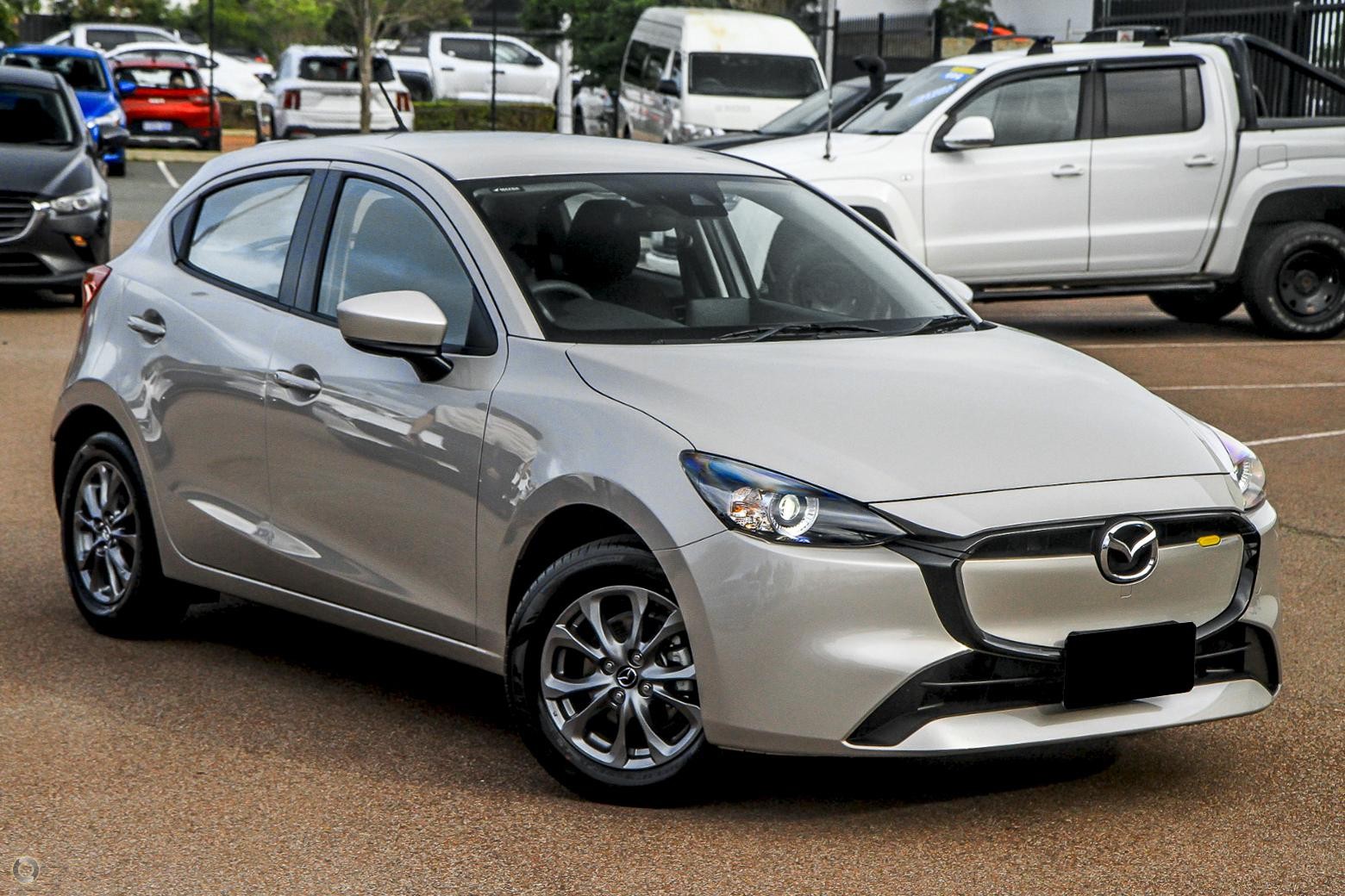 Mazda 2 image 1