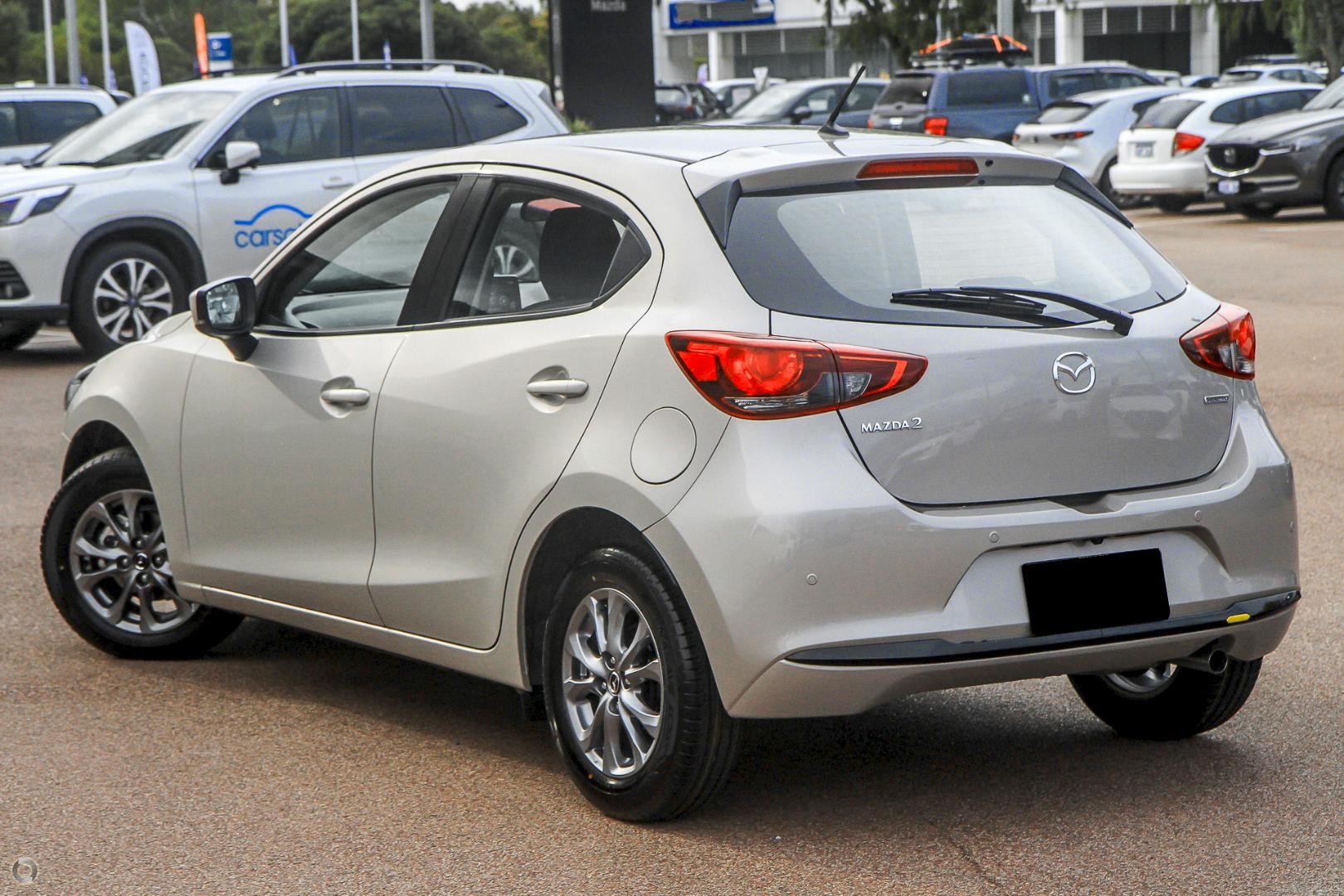 Mazda 2 image 4