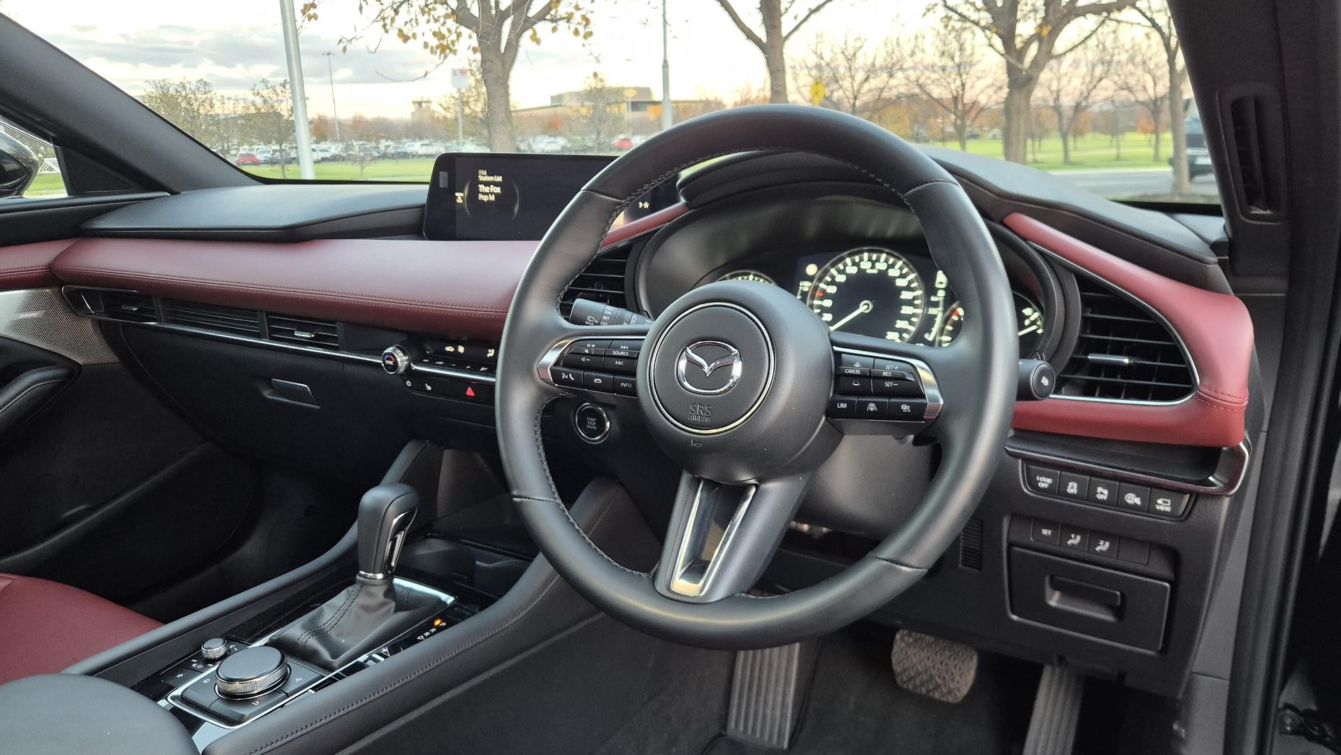Mazda 3 image 2