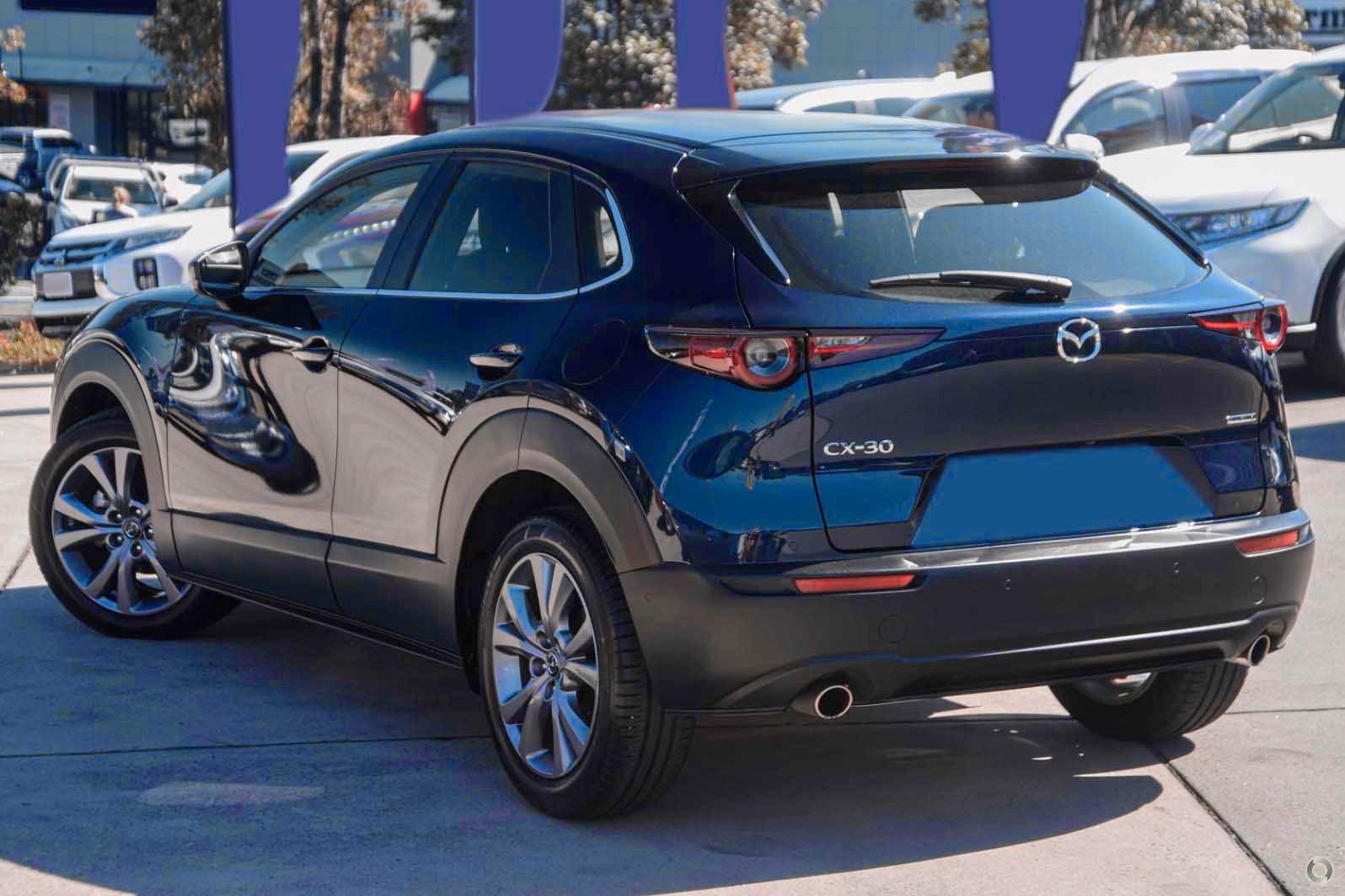 Mazda Cx-30 image 4