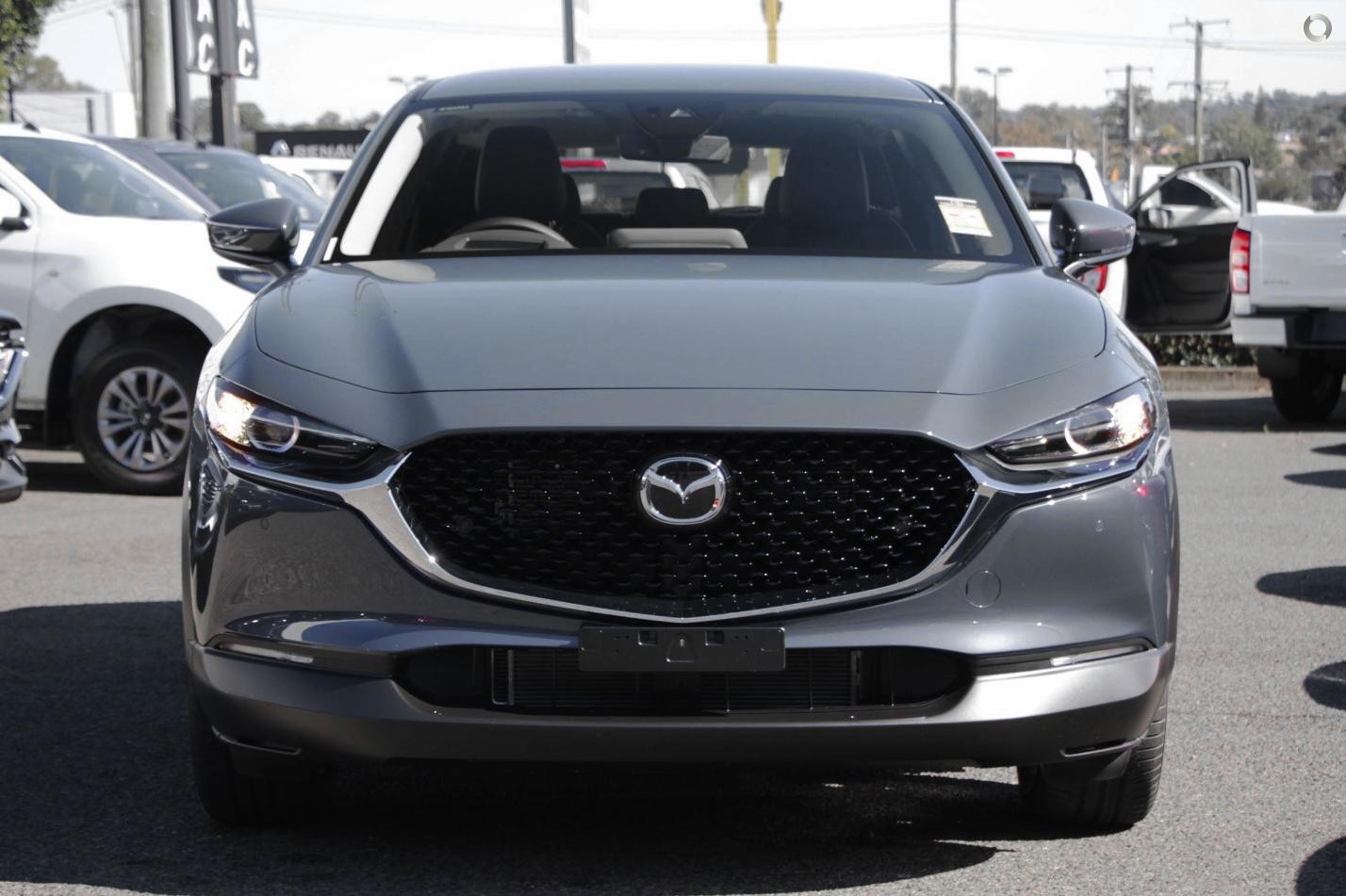 Mazda Cx-30 image 2