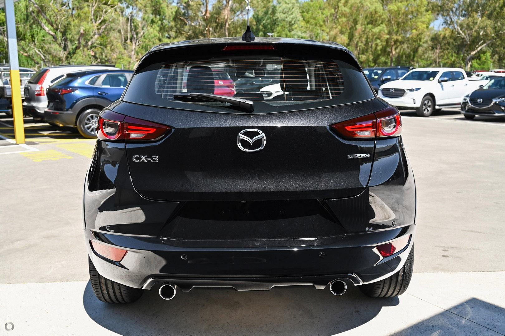 Mazda Cx-3 image 4