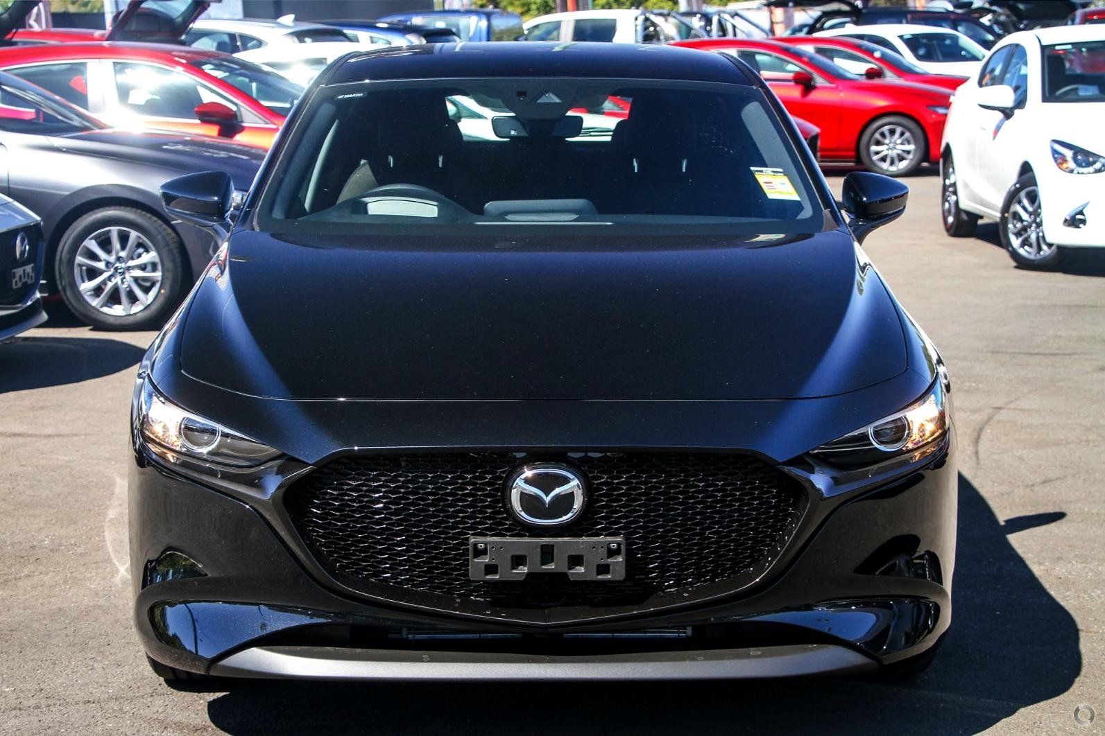 Mazda 3 image 2