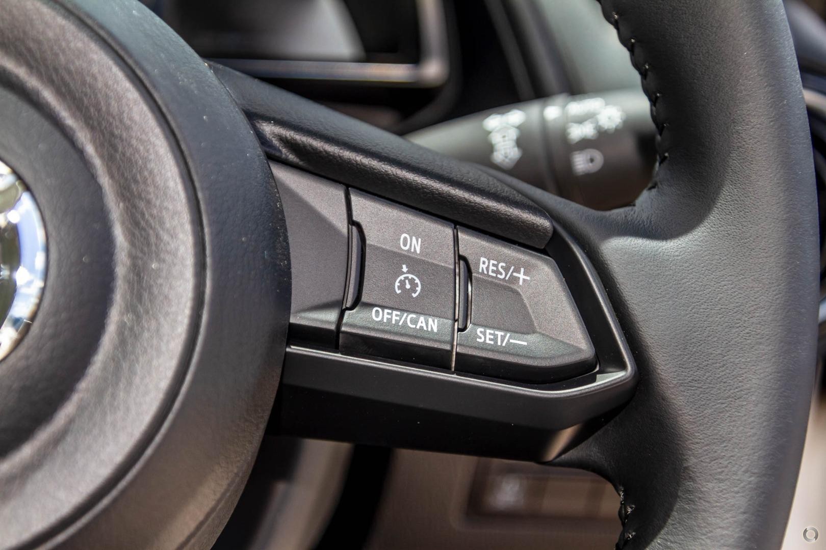 Mazda Cx-3 image 1