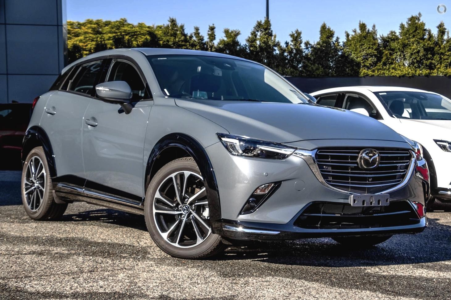 Mazda Cx-3 image 1