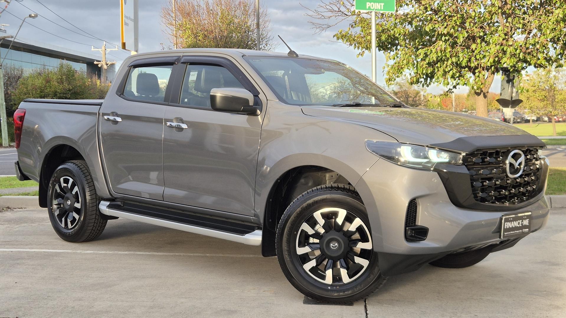 Mazda Bt-50 image 1
