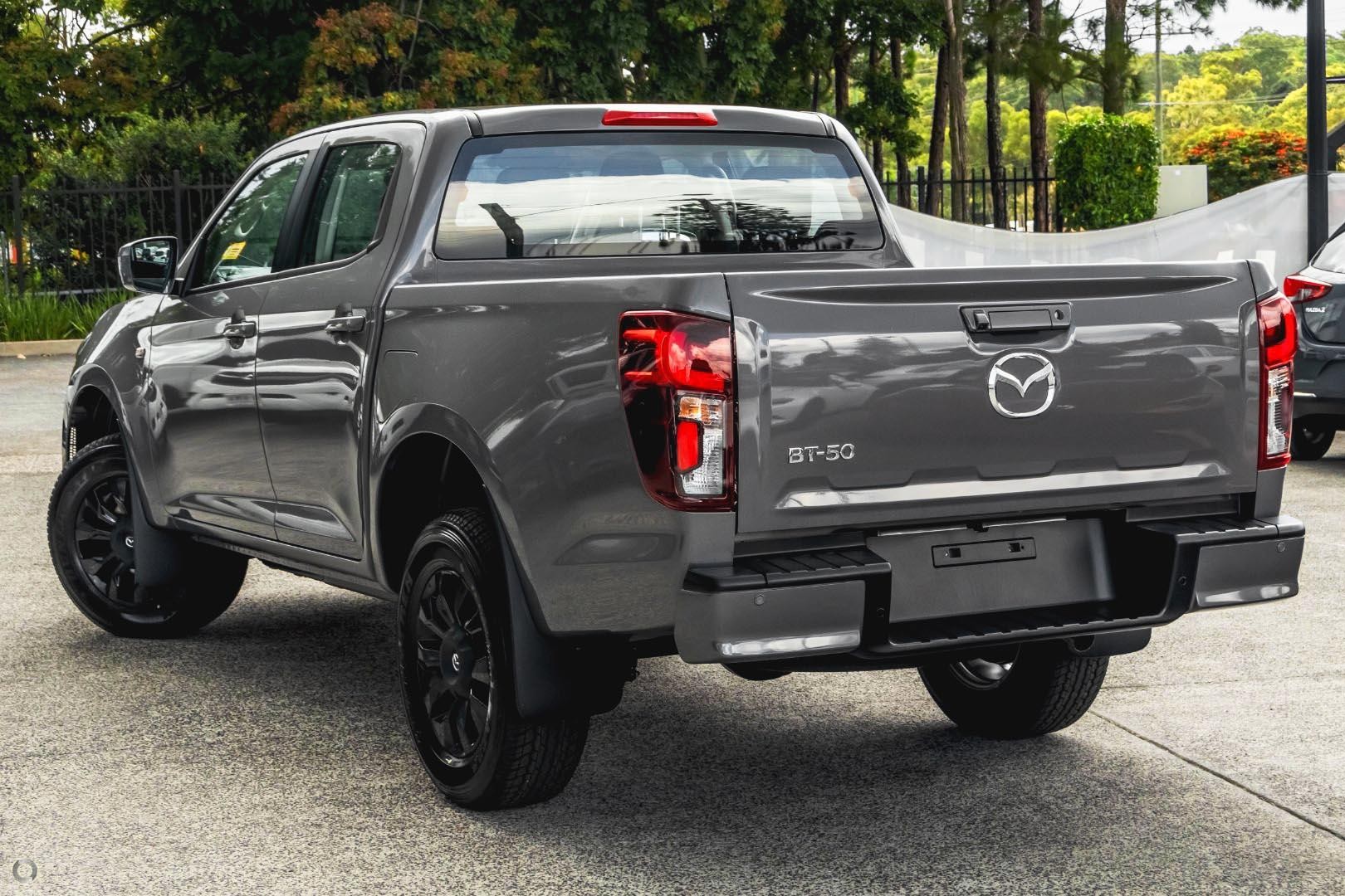 Mazda Bt-50 image 4