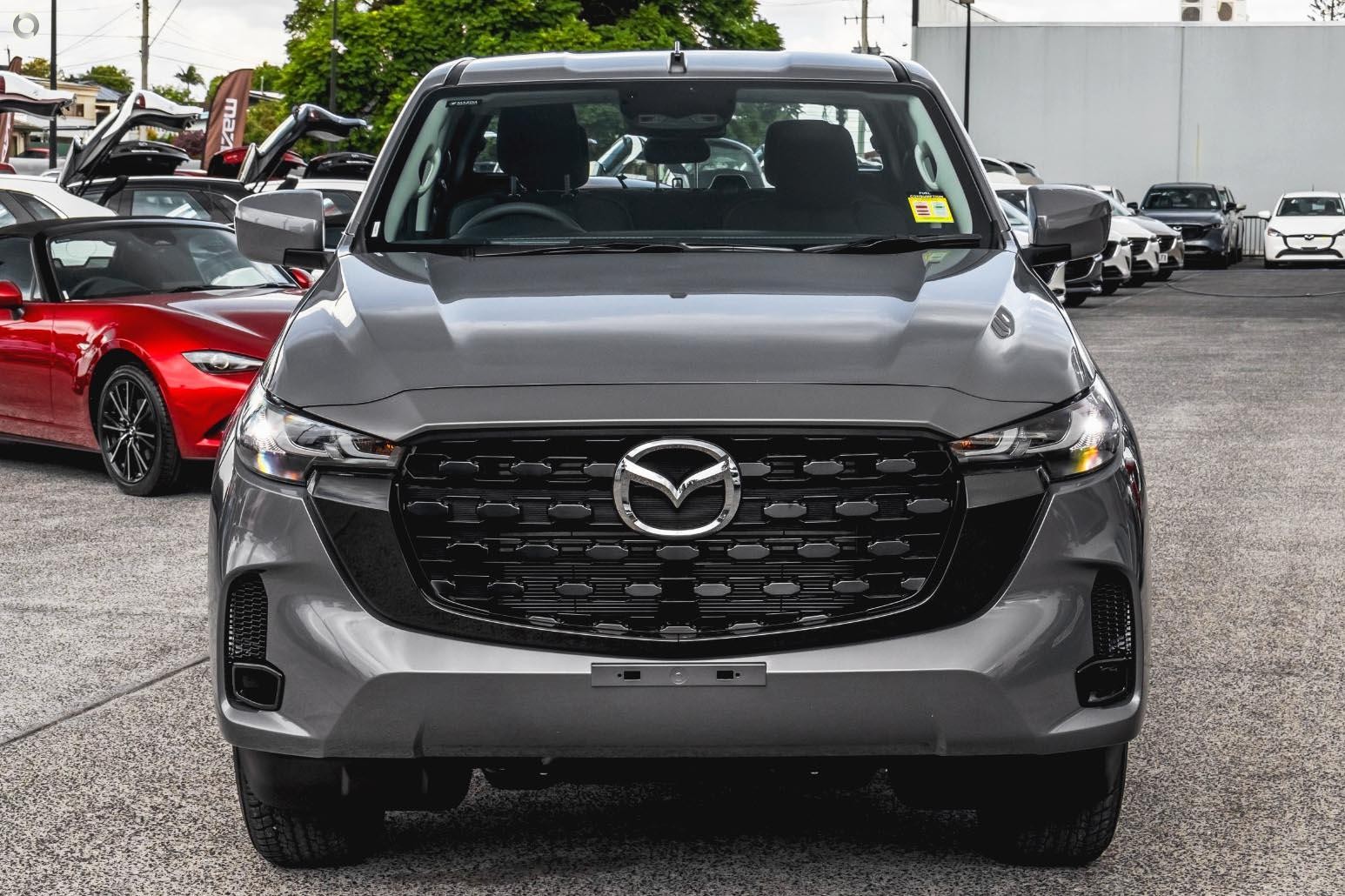 Mazda Bt-50 image 2