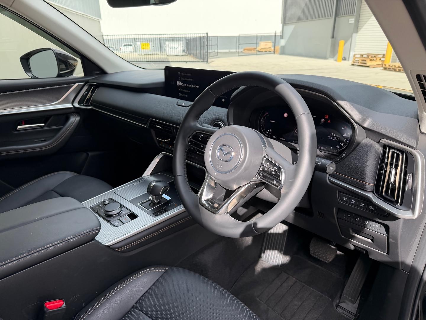 Mazda Cx-80 image 2