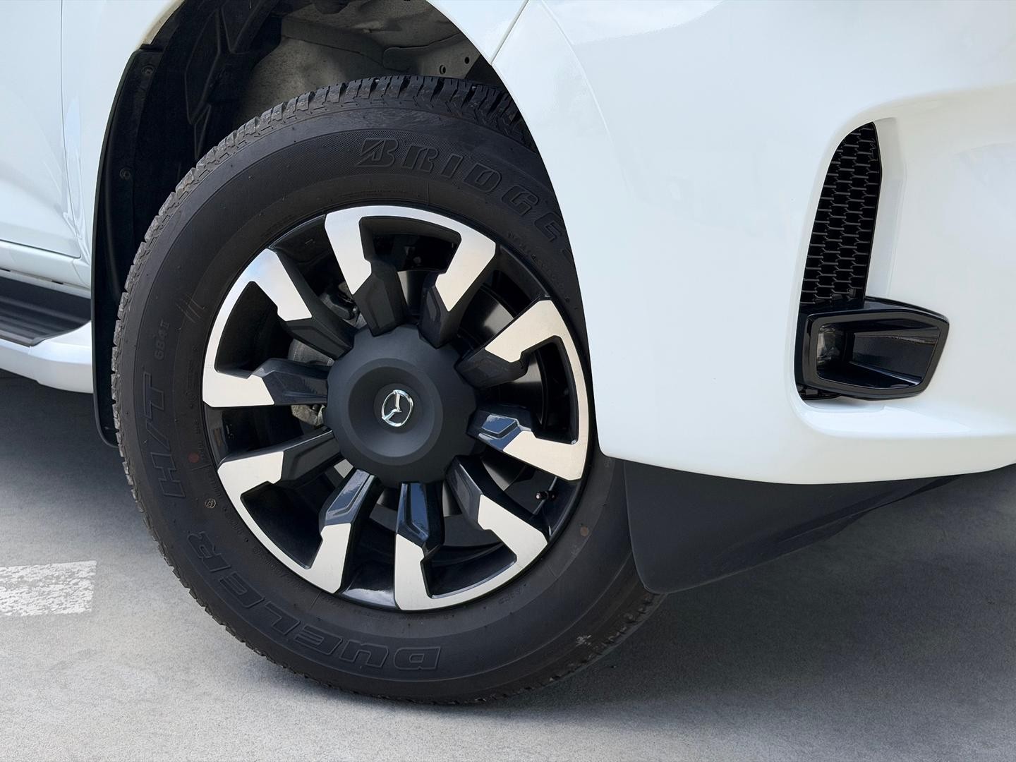 Mazda Bt-50 image 4