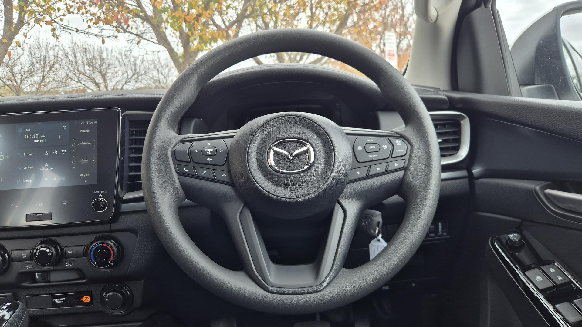 Mazda Bt-50 image 4