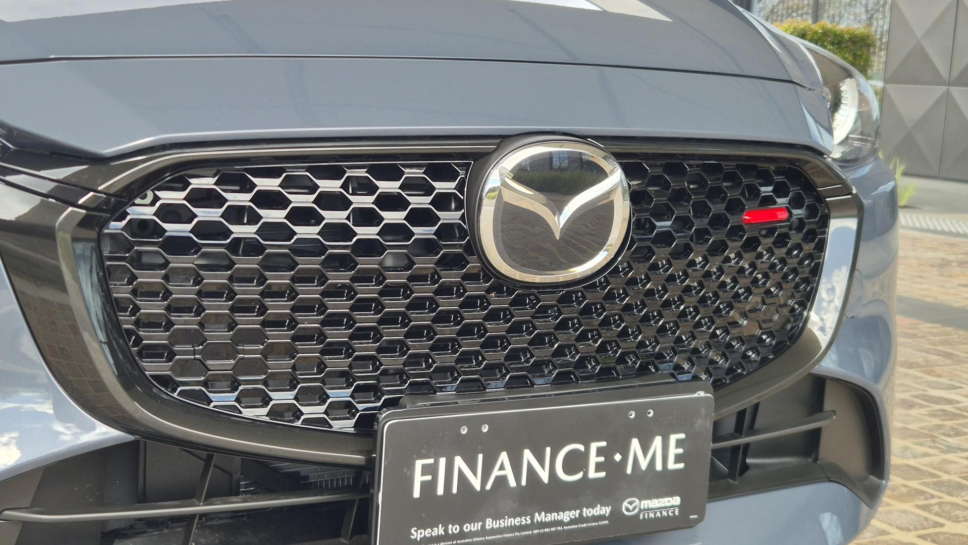 Mazda 2 image 4