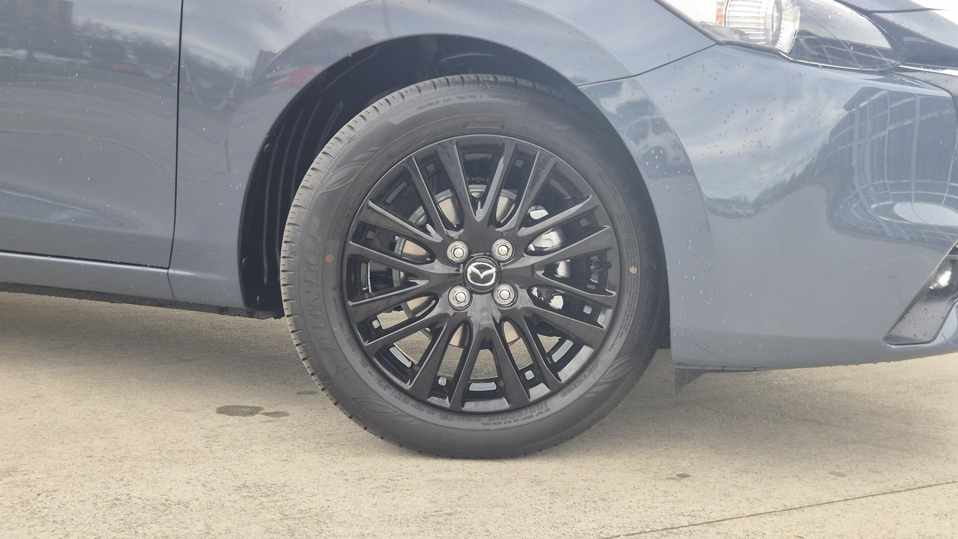Mazda 2 image 3