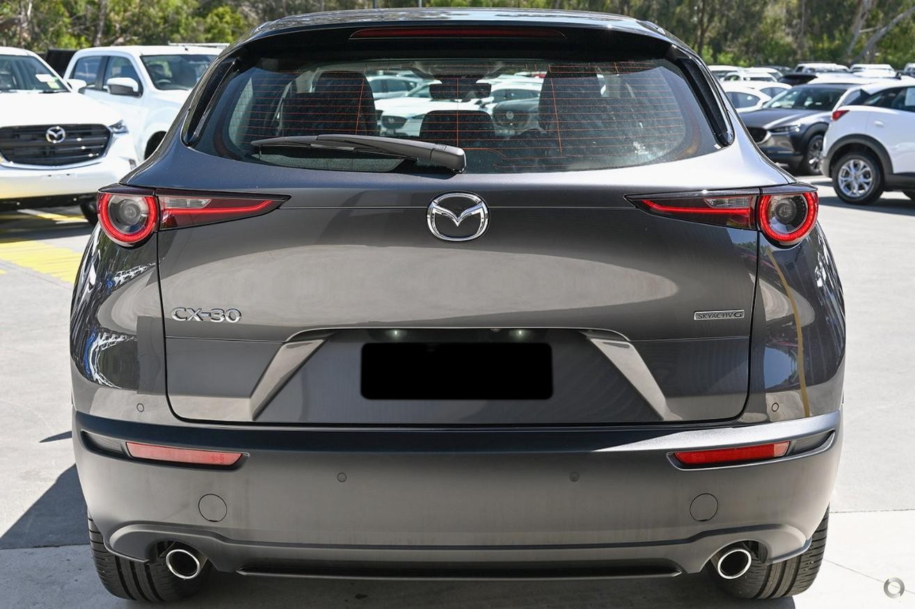 Mazda Cx-30 image 4