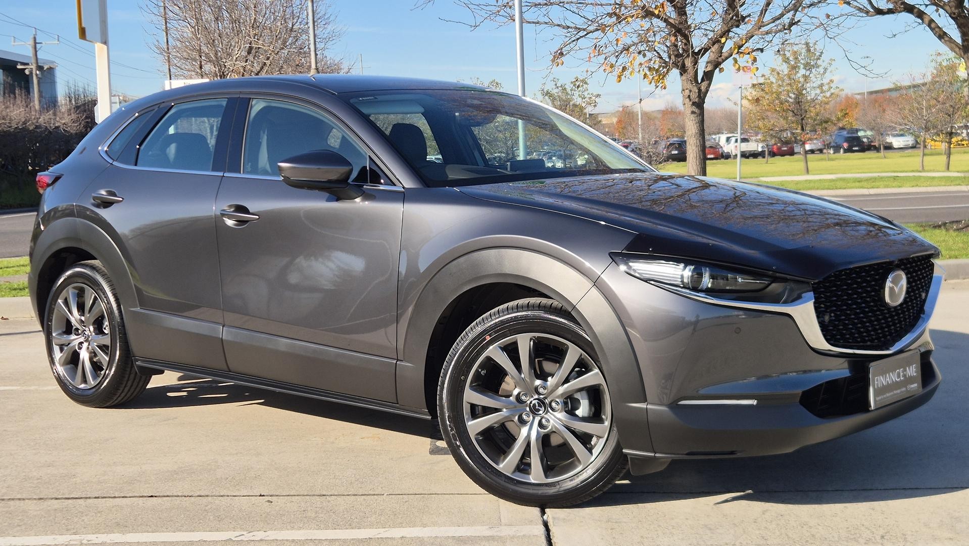 Mazda Cx-30 image 1
