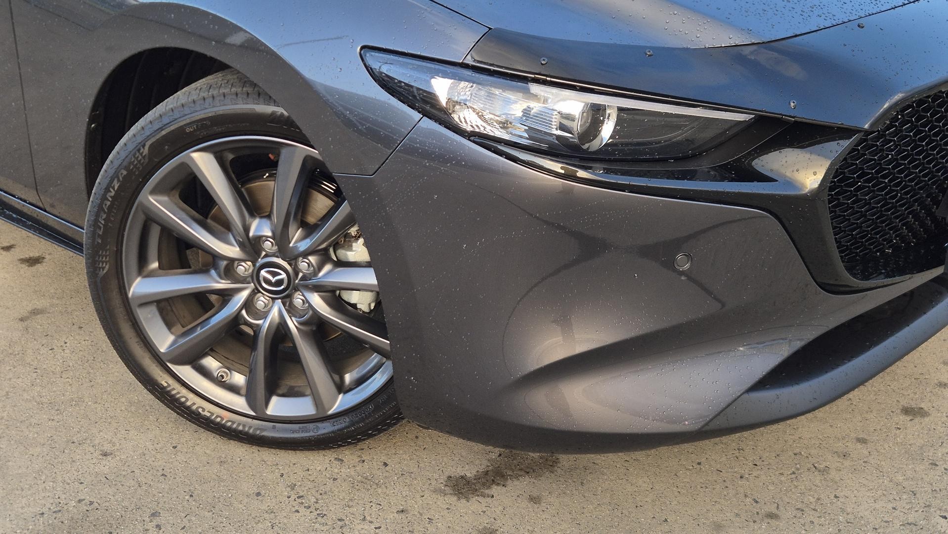 Mazda 3 image 3