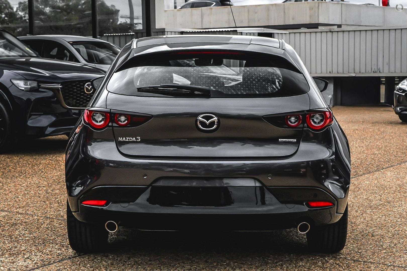 Mazda 3 image 3