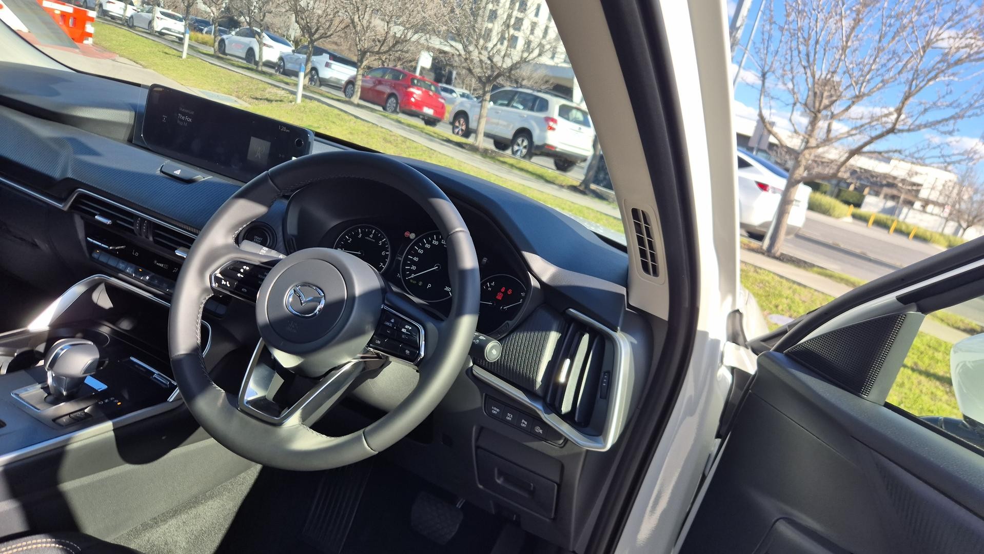 Mazda Cx-80 image 2