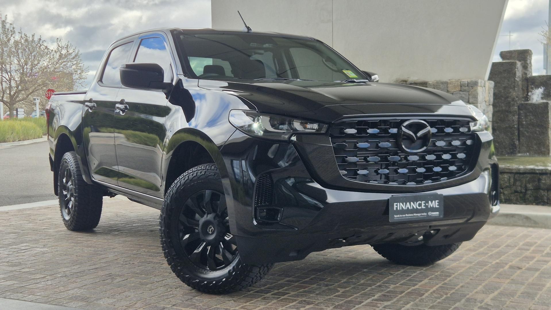 Mazda Bt-50 image 4