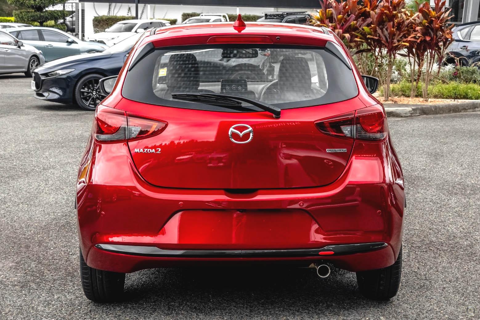 Mazda 2 image 3